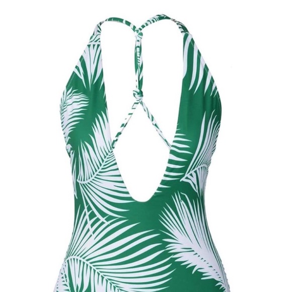 Cupshe One-Piece Swimsuit Green White Tropical - Picture 2 of 8